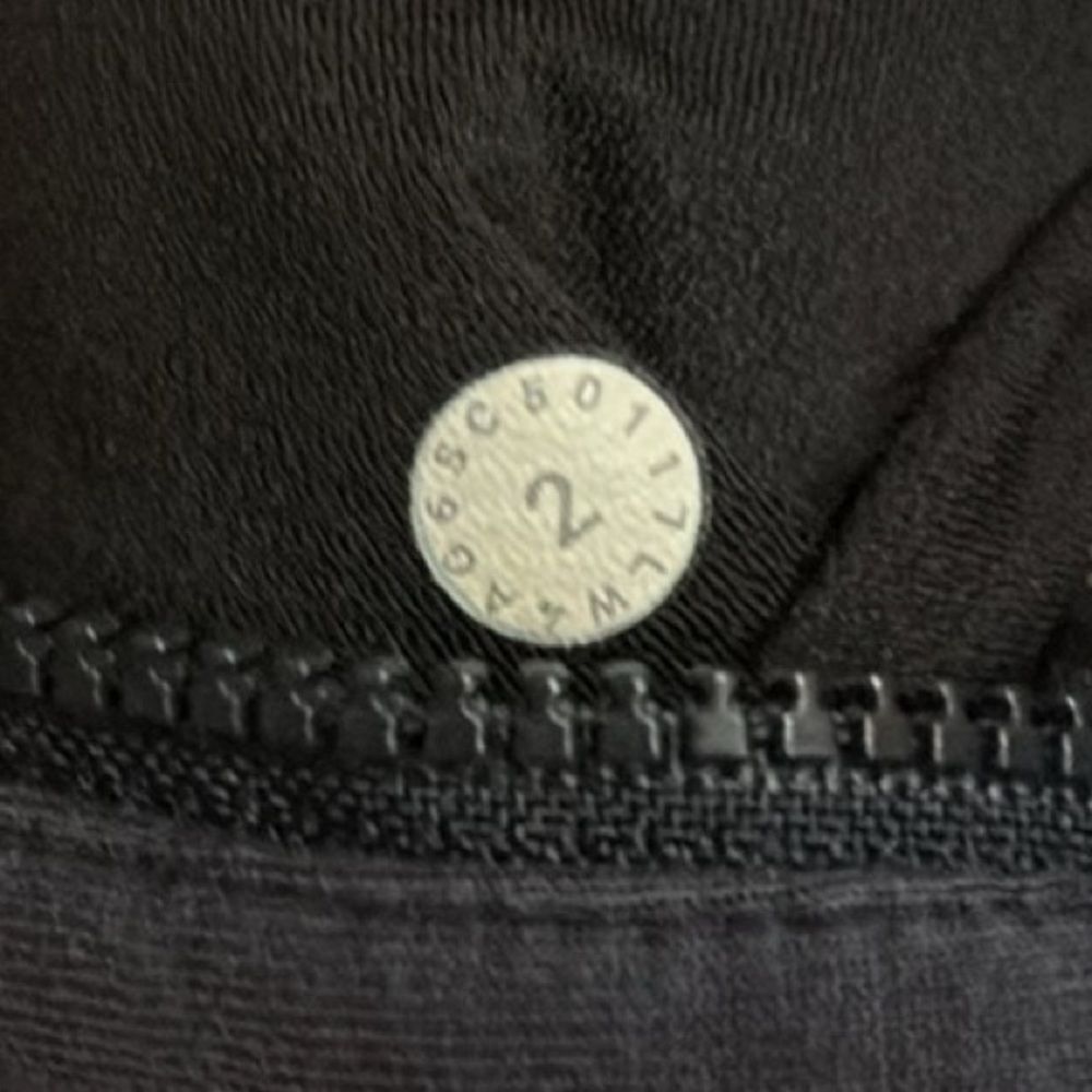 Lululemon NTS Jacket Spacer Stretch in Midnight Navy / Black RARE - Picture 6 of 11